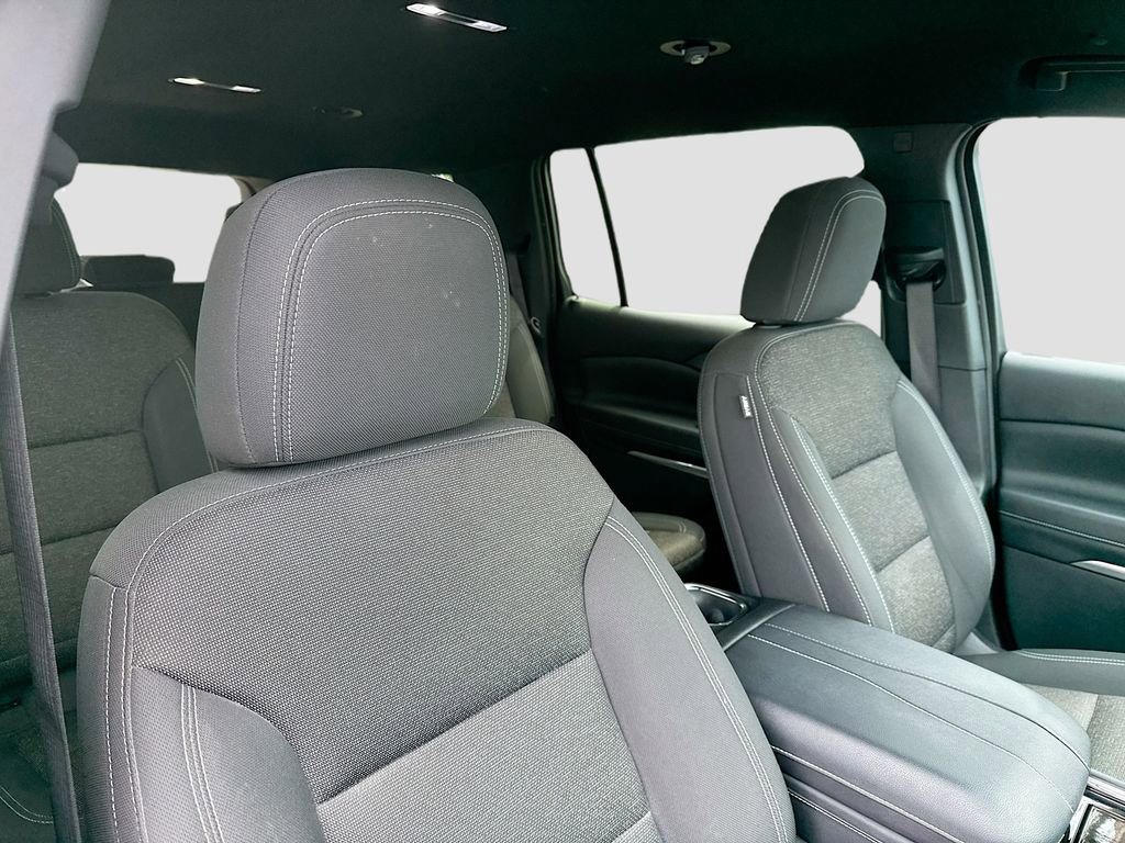 Used 2024 Chevrolet Traverse LT FWD image 24