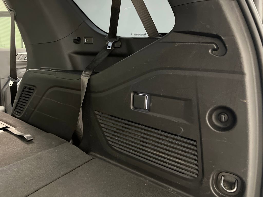 Used 2025 Chevrolet Tahoe Z71 image 38