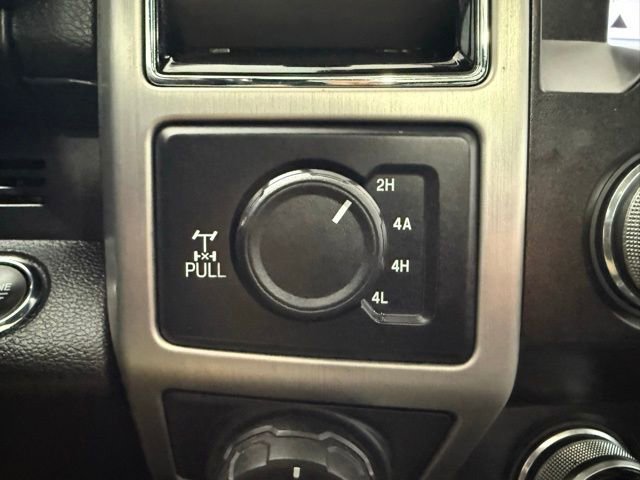 Used 2019 Ford F150 Platinum w/ Equipment Group 701A Luxury image 39