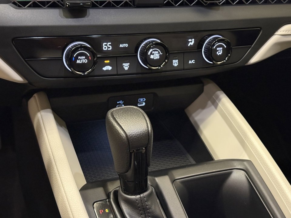 New 2025 Honda Accord LX image 17