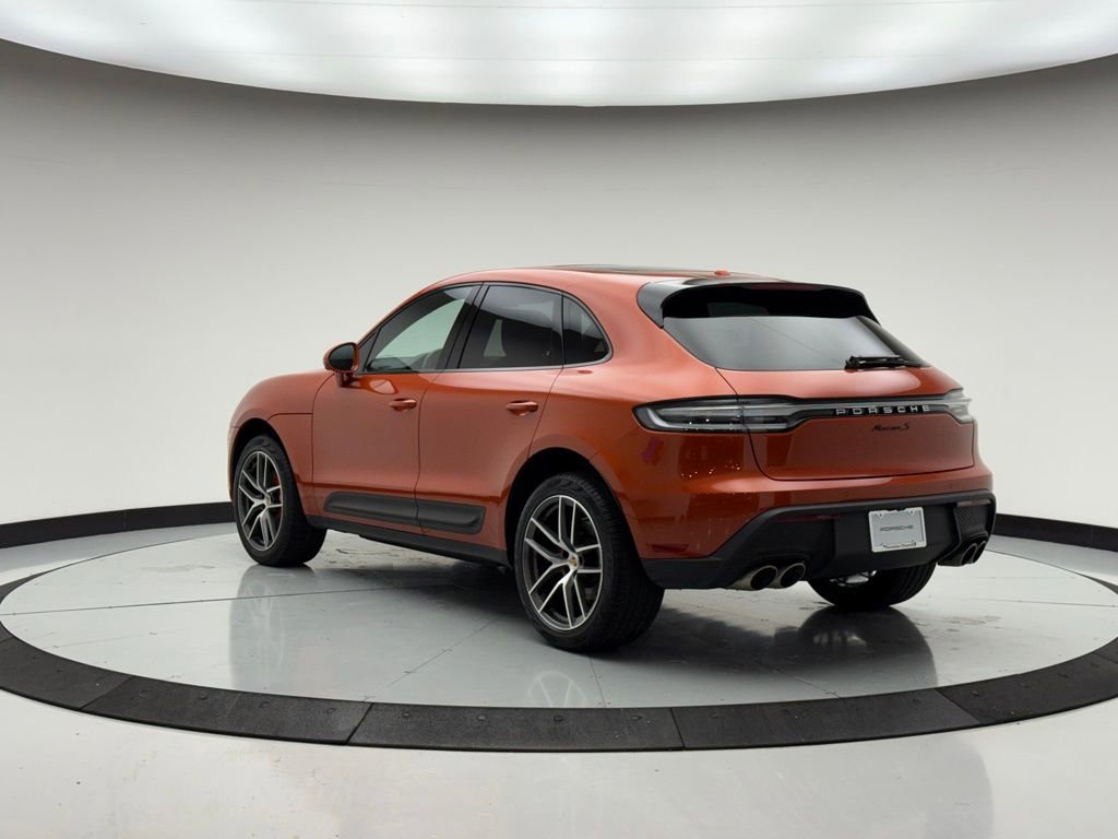 Used 2024 Porsche Macan S image 3