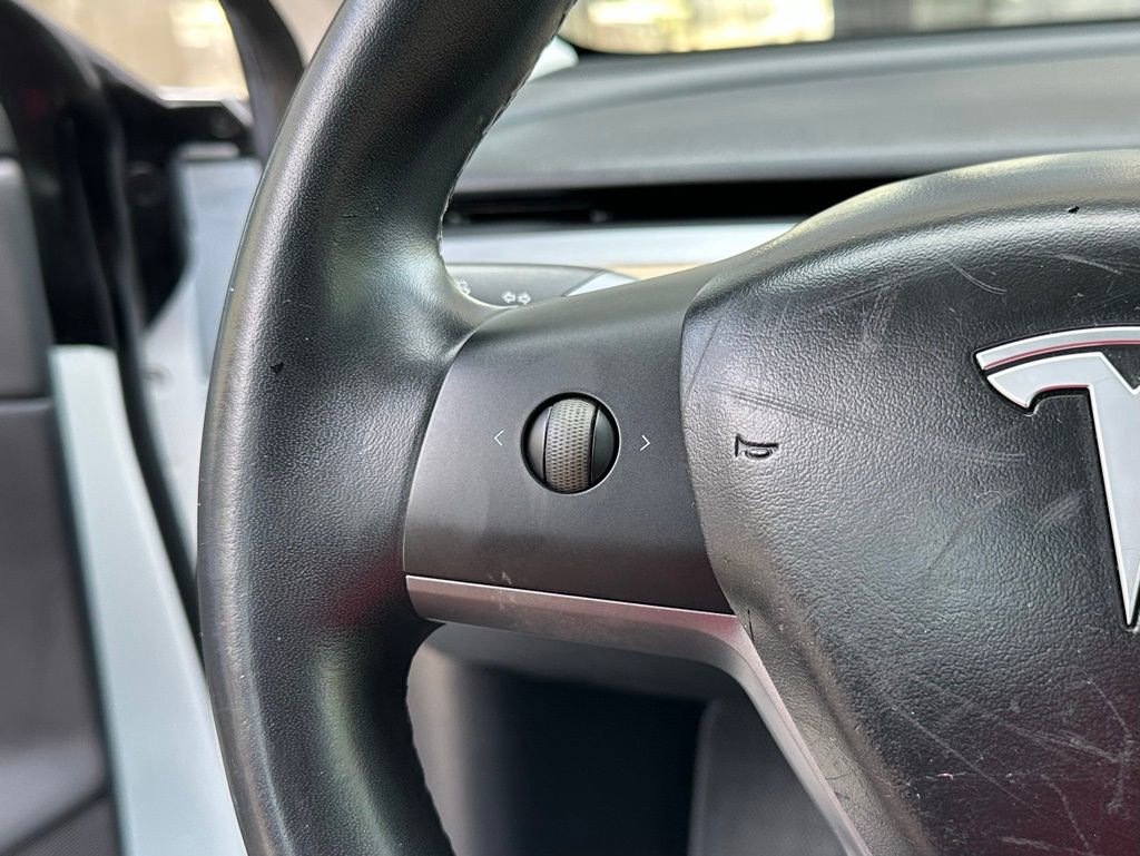 Used 2018 Tesla Model 3 Mid Range image 41