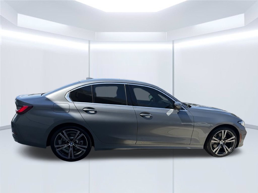 Used 2024 BMW 330i Sedan w/ Convenience Package RWD image 8
