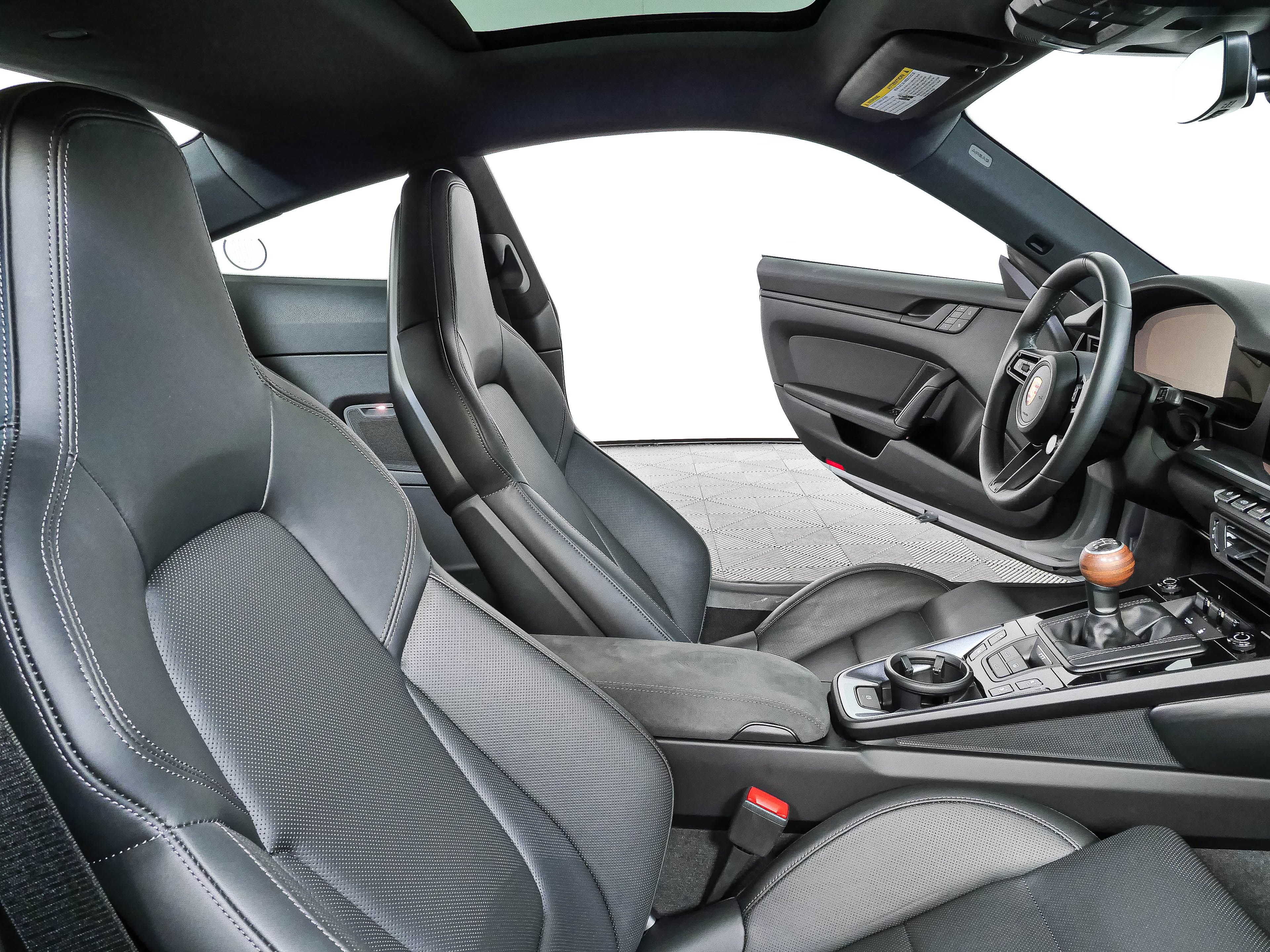 Certified 2025 Porsche 911 Carrera RWD image 22