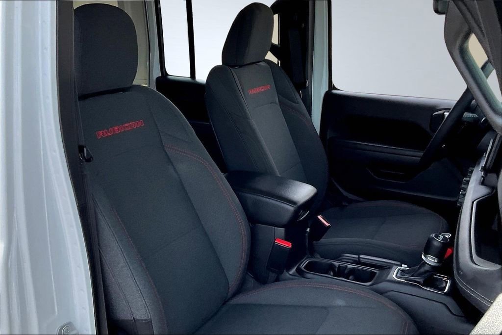 Used 2025 Jeep Wrangler Unlimited Rubicon w/ Convenience Group image 29