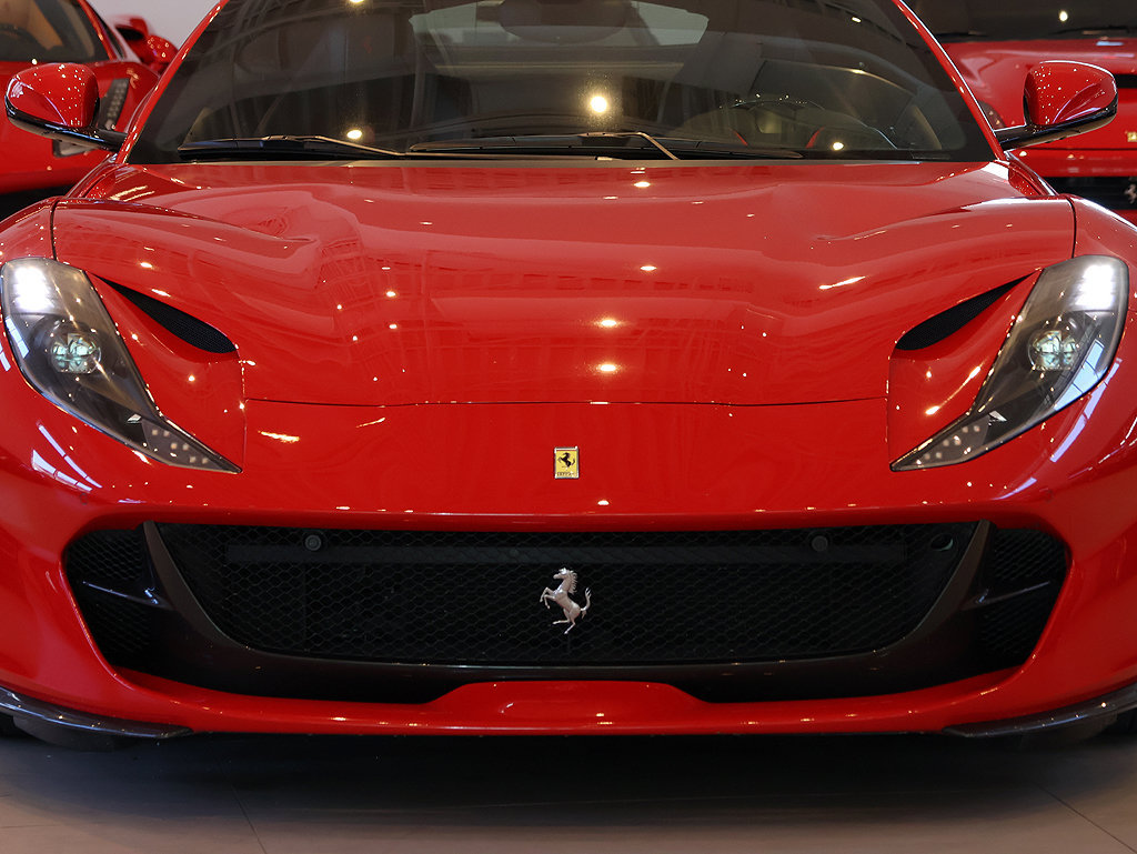 Certified 2018 Ferrari 812 Superfast RWD image 14