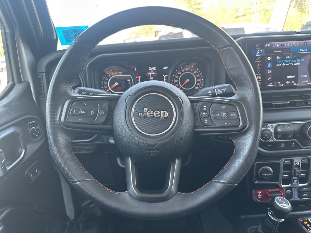Used 2024 Jeep Gladiator Mojave w/ Technology Group AWD/4WD image 21