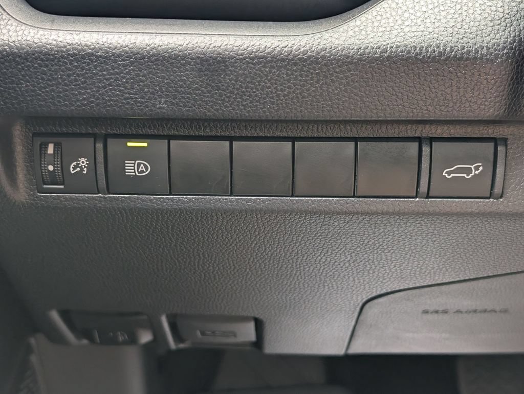 Used 2024 Toyota RAV4 XLE w/ Convenience Package FWD image 16