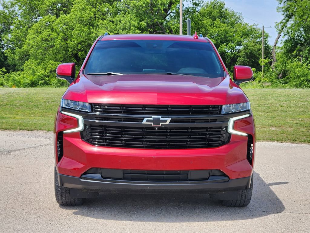 Used 2024 Chevrolet Tahoe RST w/ Luxury Package AWD/4WD image 2