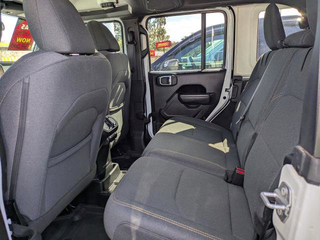 Used 2025 Jeep Wrangler Willys image 16