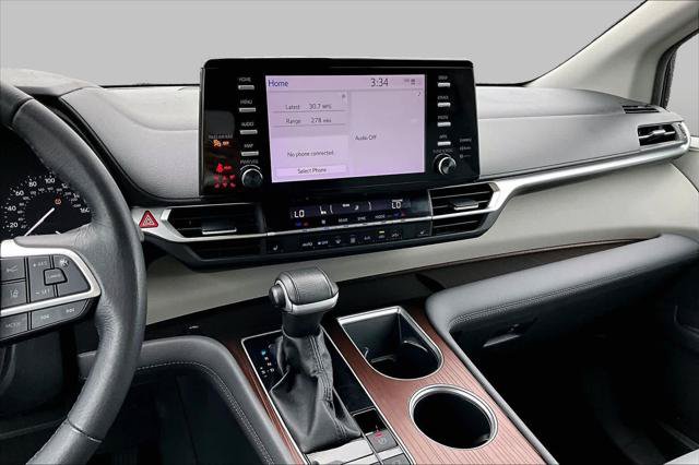 Certified 2024 Toyota Sienna XLE FWD image 7