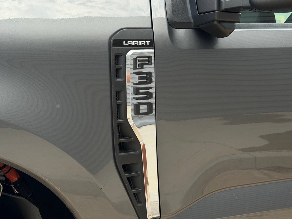 New 2026 Ford F350 Lariat w/ Lariat Premium Package AWD/4WD image 11
