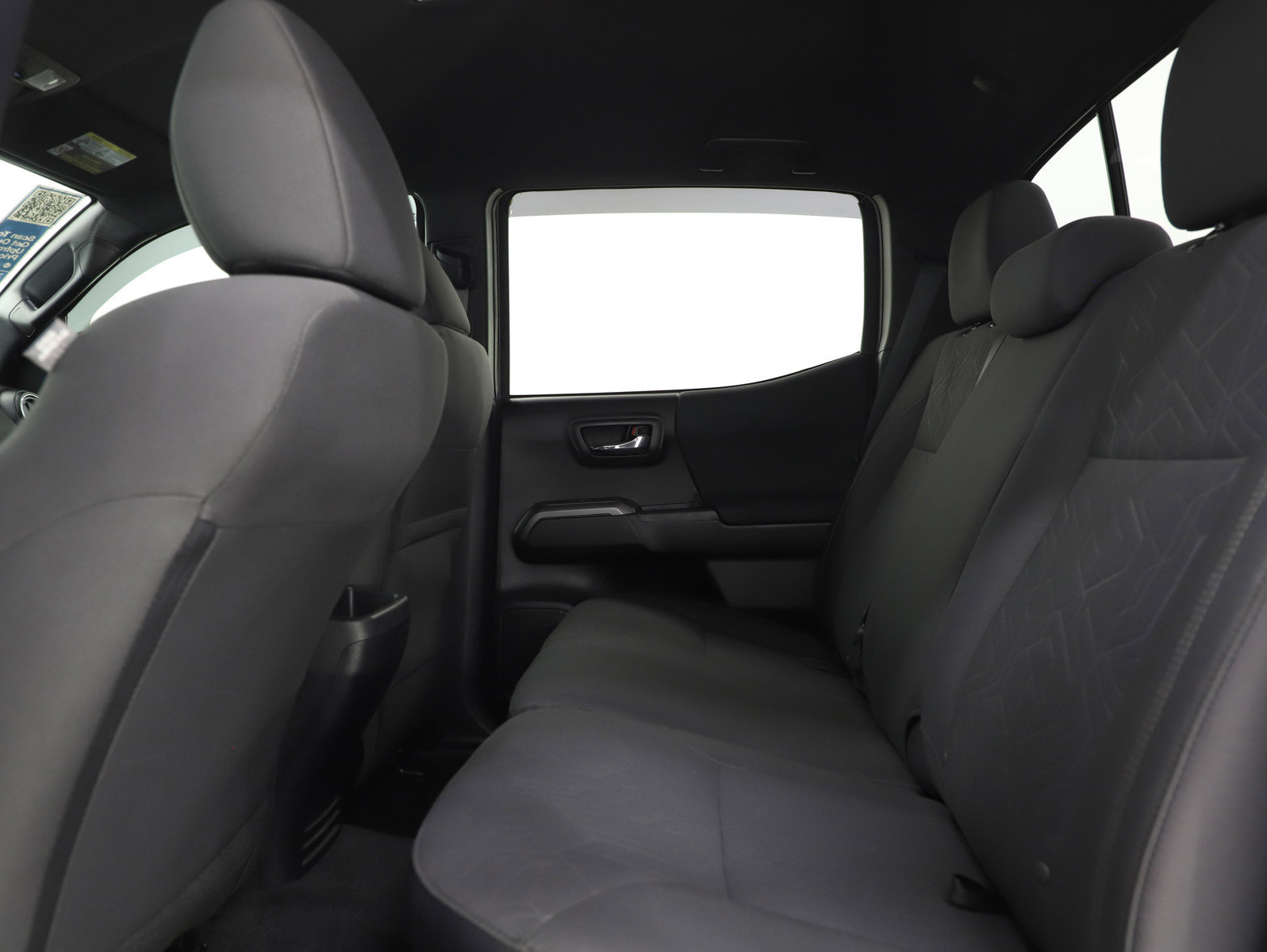 Used 2019 Toyota Tacoma TRD Sport w/ Technology Package image 19
