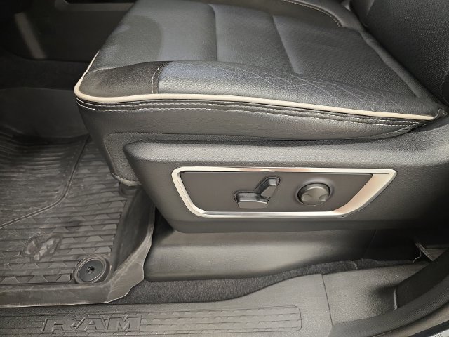 Used 2026 RAM 1500 Laramie w/ Night Edition AWD/4WD image 38