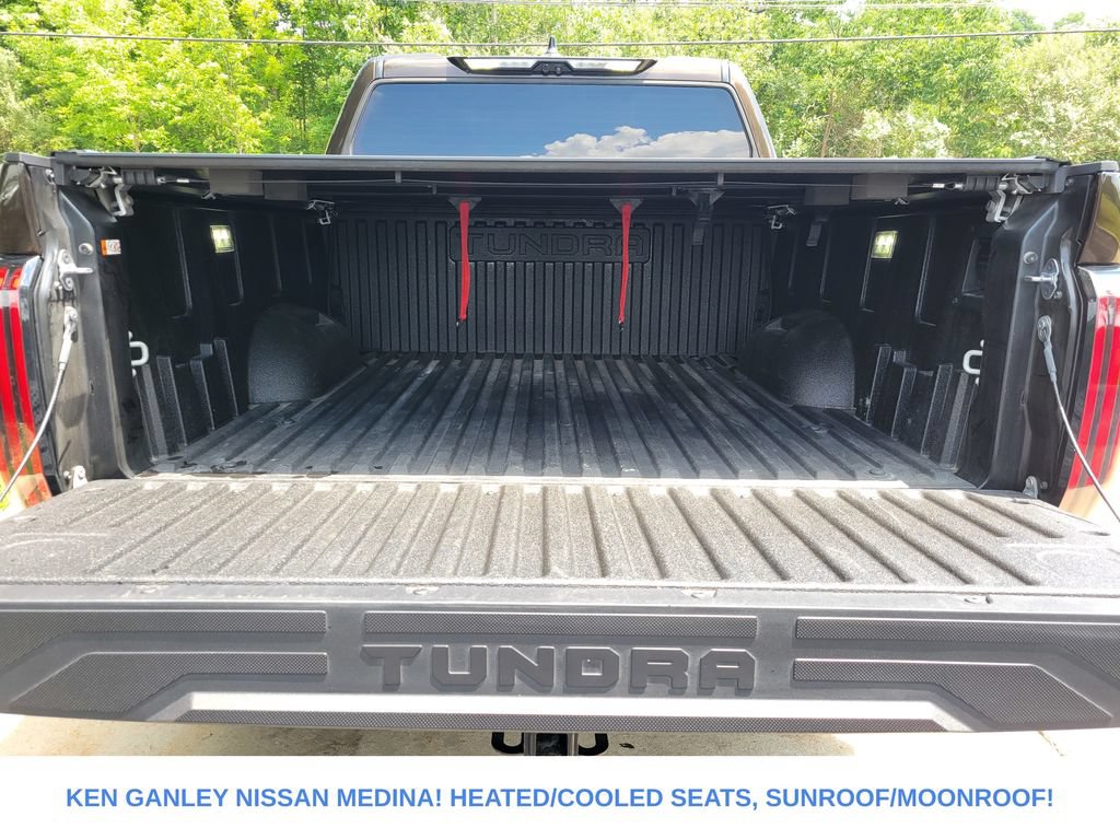 Used 2025 Toyota Tundra Limited AWD/4WD image 5