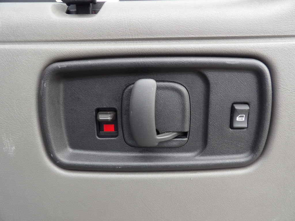 Used 2025 Chevrolet Express 3500 LT w/ LT Preferred Equipment Group RWD image 53