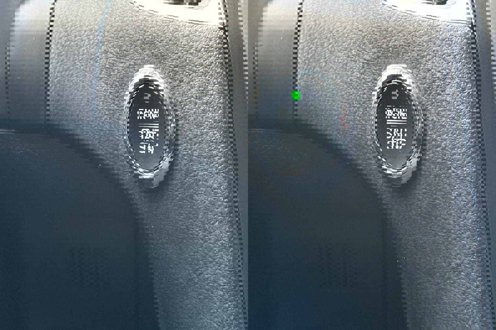 Used 2024 Ford Edge Titanium image 26