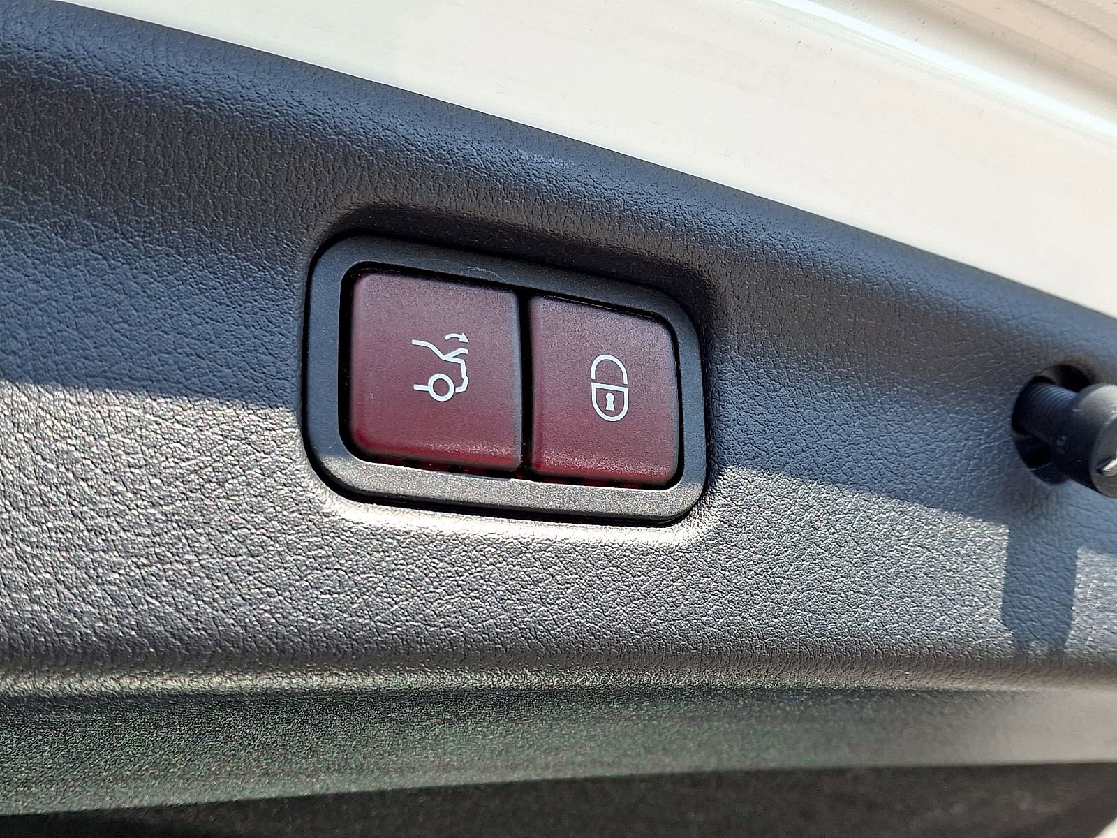 Certified 2023 Mercedes-Benz C 300 4MATIC Sedan image 30