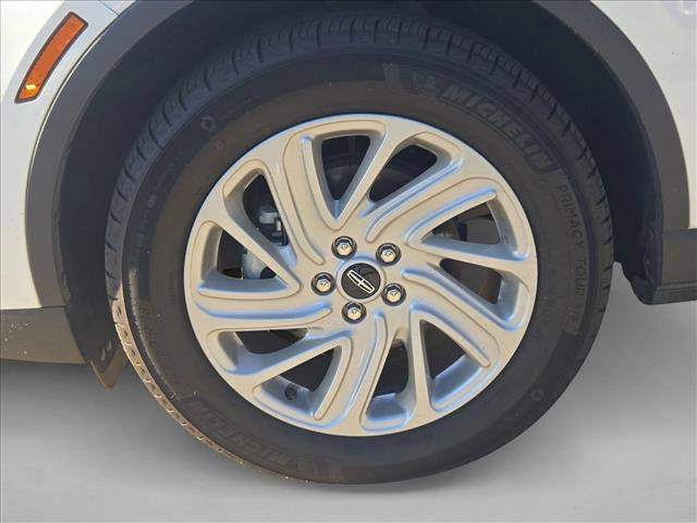 Used 2024 Lincoln Corsair FWD image 23
