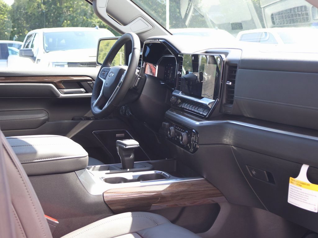 New 2026 Chevrolet Silverado 1500 RST w/ Safety Package AWD/4WD image 43