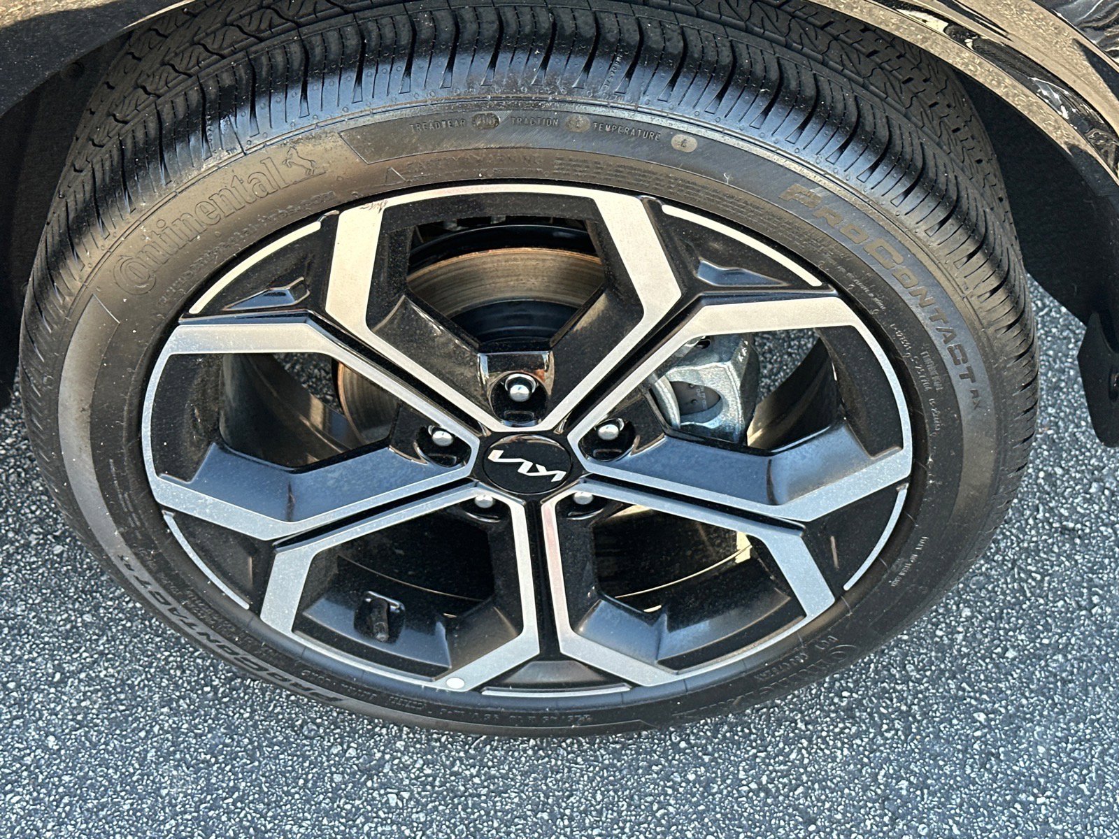 Certified 2025 Kia Niro EX Touring FWD image 15