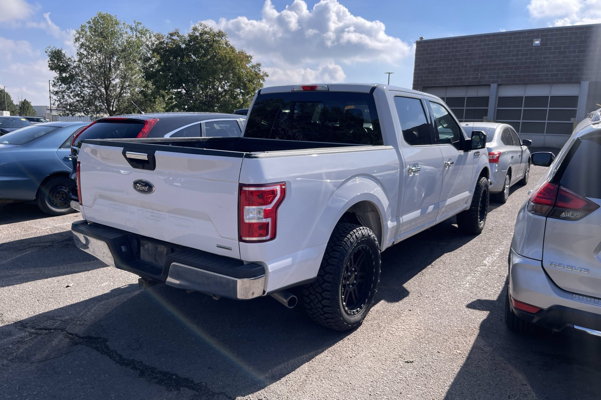 Used 2019 Ford F150 XLT w/ Equipment Group 302A Luxury AWD/4WD image 2
