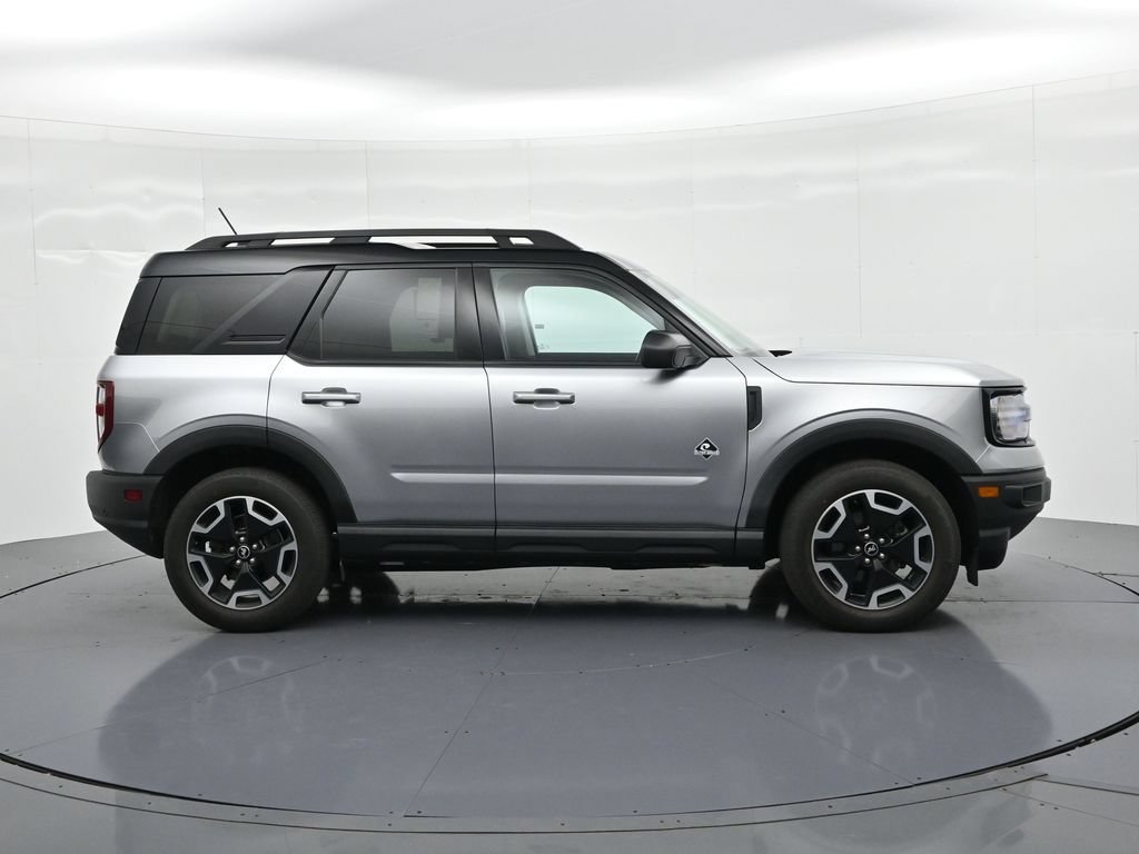 Certified 2023 Ford Bronco Sport Outer Banks w/ Tech Package AWD/4WD image 5