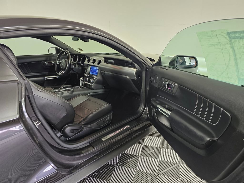 Used 2022 Ford Mustang GT Premium w/ Ford Safe & Smart Package RWD image 15