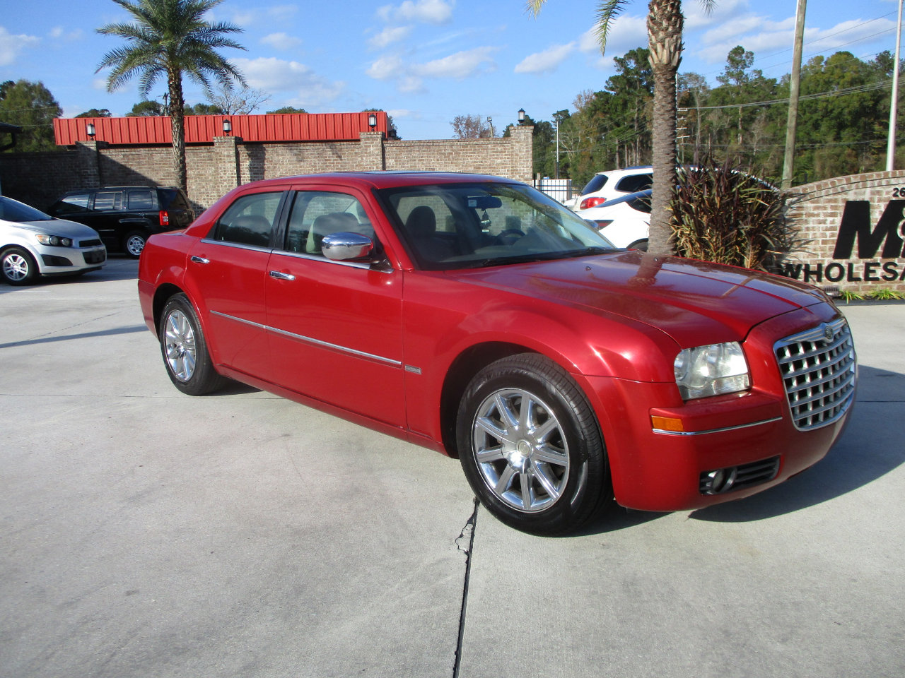 Used 2010 Chrysler 300 Touring image 2