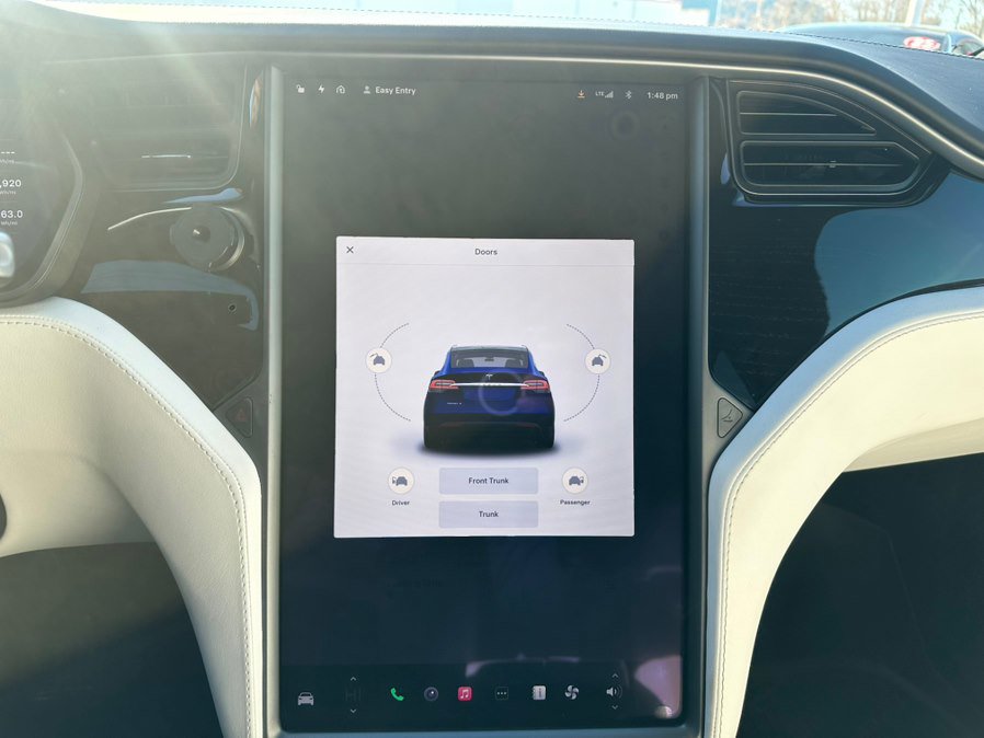 Used 2018 Tesla Model X 75D image 19