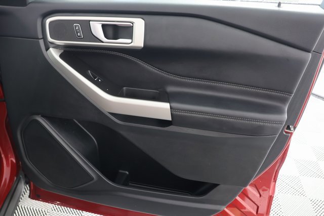 Used 2023 Ford Explorer XLT w/ Equipment Group 202A image 29