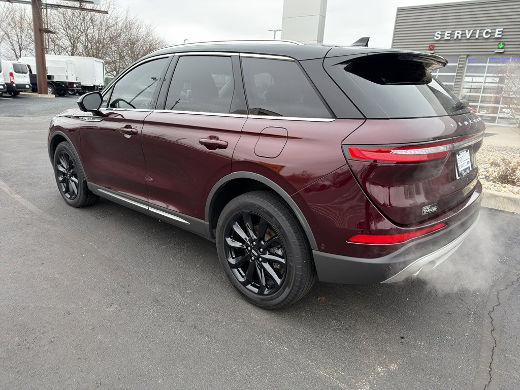 Used 2021 Lincoln Corsair FWD w/ Premium Package image 8