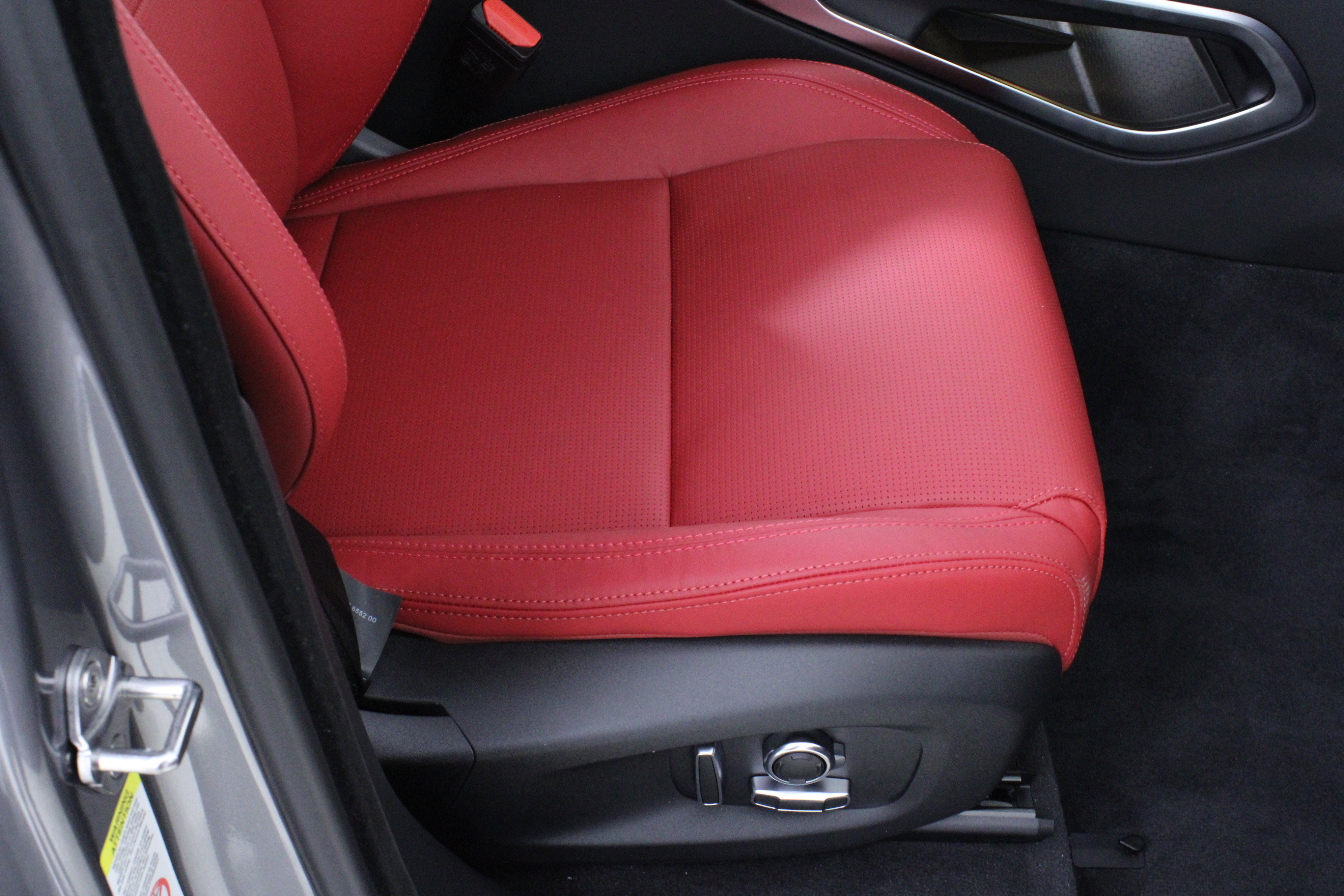 New 2026 Jaguar F-PACE R-Dynamic S image 13