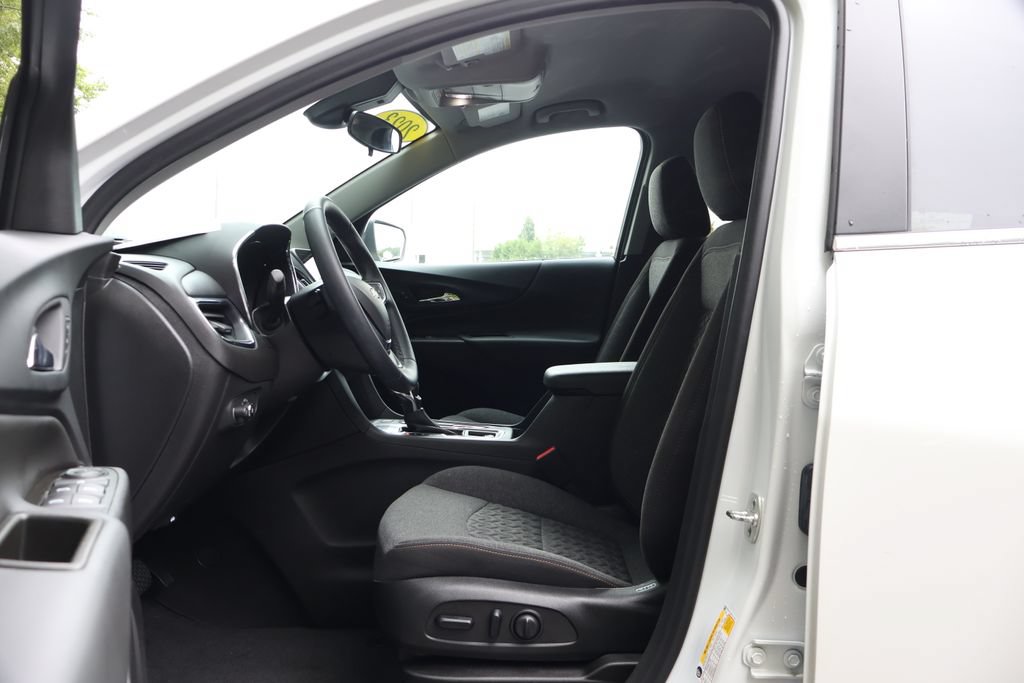 Certified 2023 Chevrolet Equinox LT FWD image 35