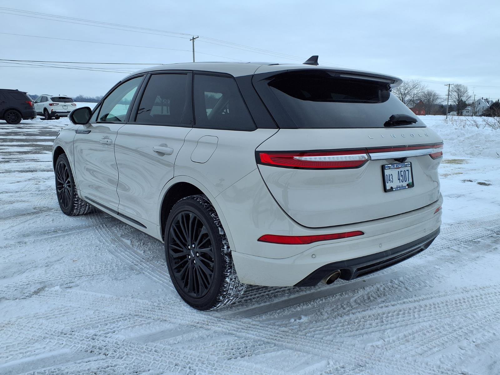 Used 2024 Lincoln Corsair Premiere w/ Equipment Group 101A image 5