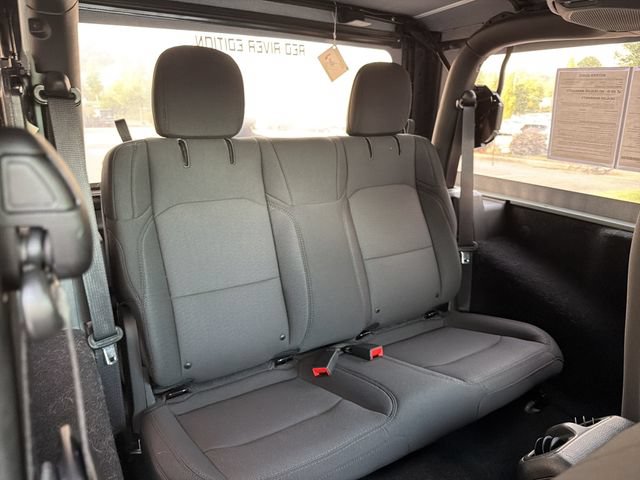 Used 2023 Jeep Wrangler Sport AWD/4WD image 10