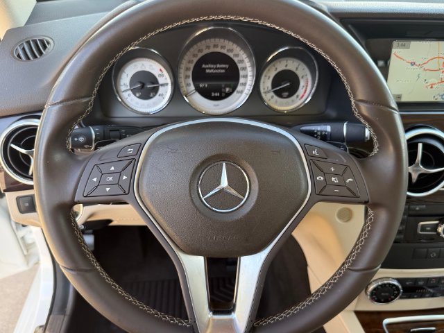 Used 2015 Mercedes-Benz GLK 350 2WD image 13