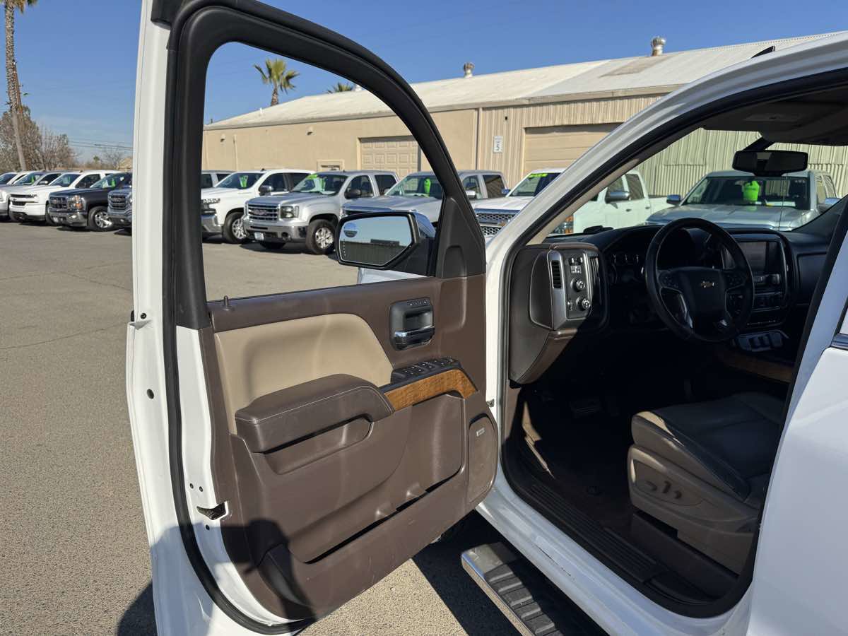 Used 2015 Chevrolet Silverado 1500 LTZ w/ LTZ Plus Package image 22