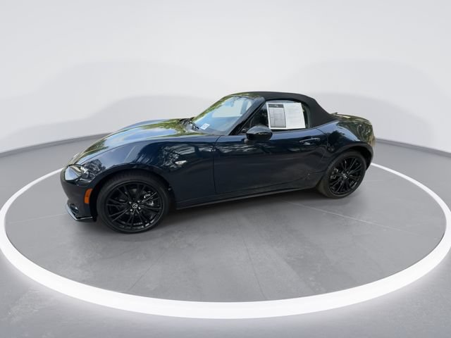 Certified 2025 MAZDA MX-5 Miata Club RWD image 4