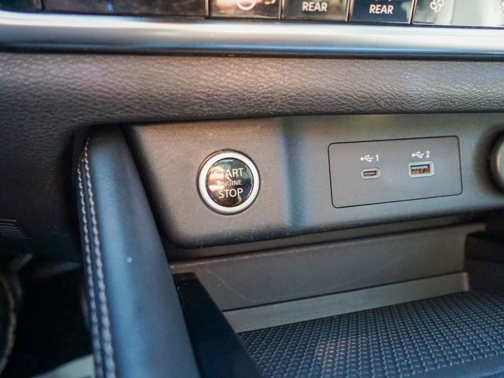 Used 2021 Nissan Rogue SL image 23