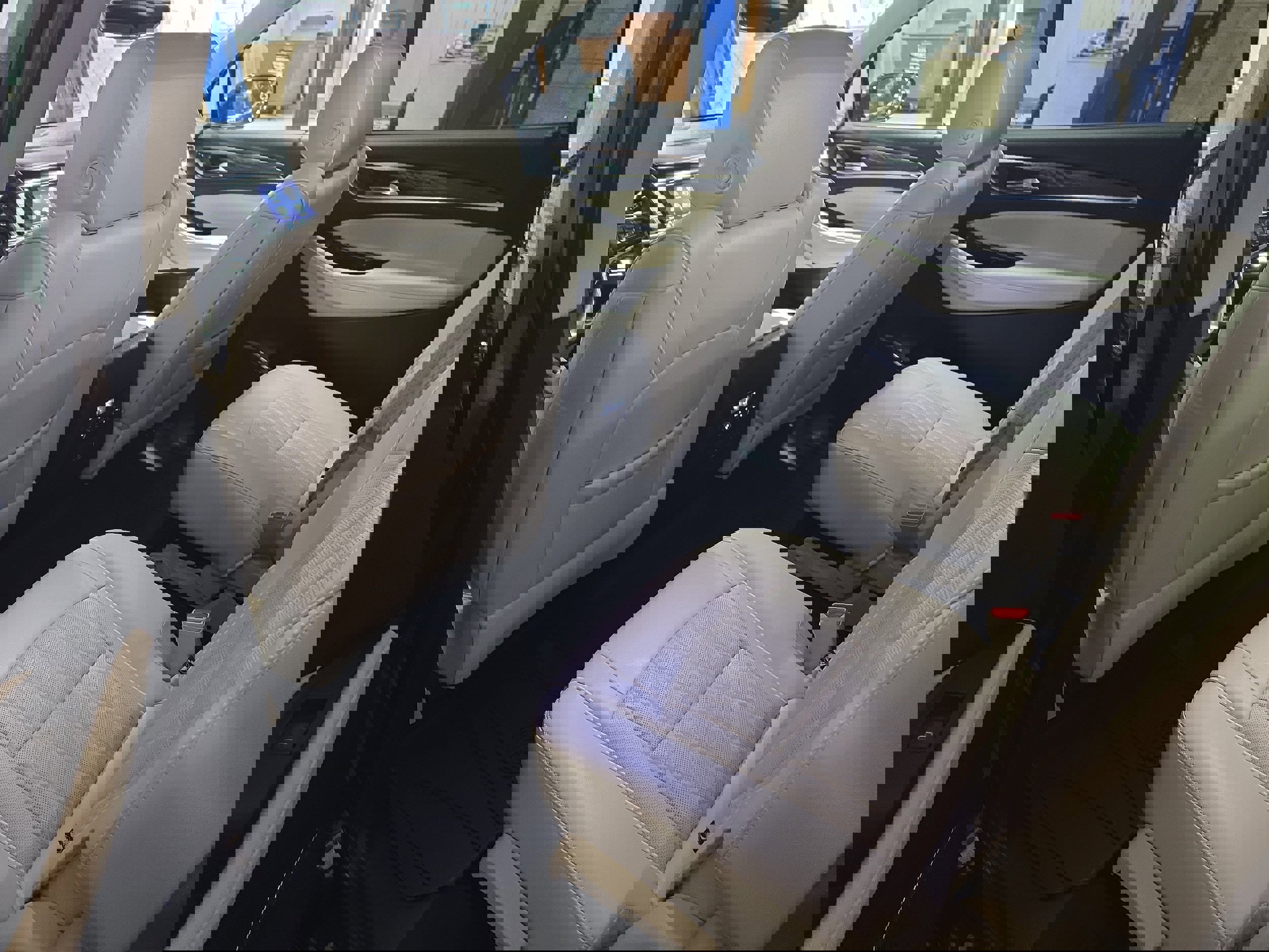 Used 2023 Buick Enclave Avenir w/ Avenir Technology Package image 13