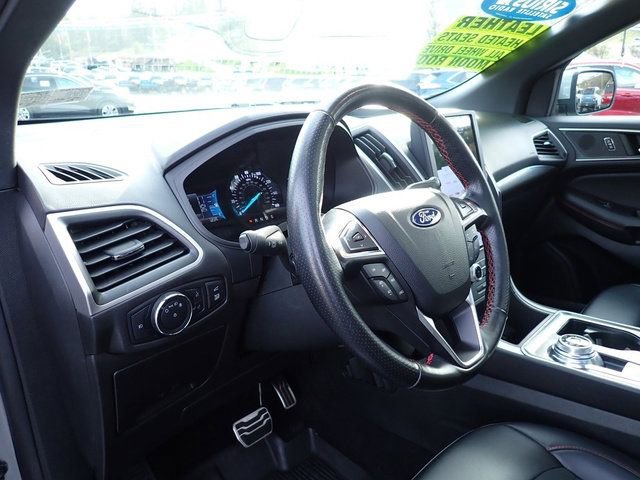 Certified 2022 Ford Edge ST-Line image 15