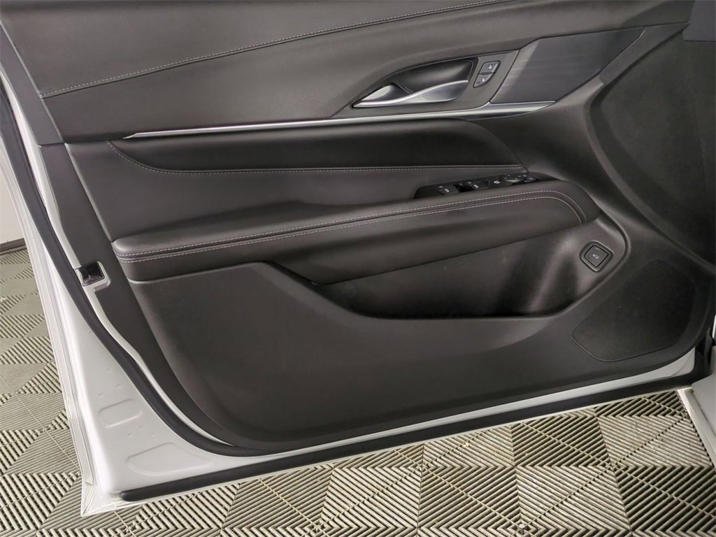 Used 2023 Cadillac CT4 Luxury w/ Cold Weather Package image 21