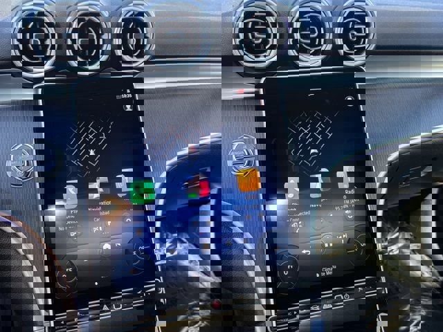 New 2025 Mercedes-Benz C 300 Sedan image 10