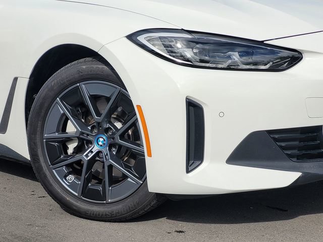 Used 2024 BMW i4 eDrive35 w/ Premium Package image 9