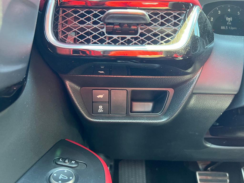 Used 2025 Acura ADX A-Spec image 16