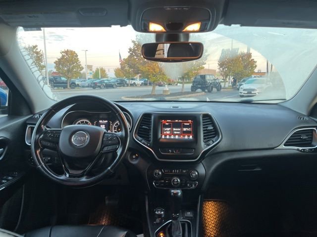 Used 2020 Jeep Cherokee Latitude Plus image 17