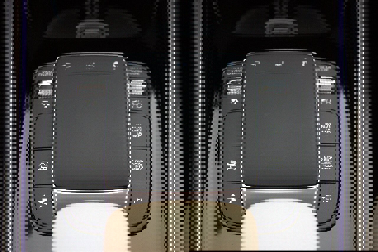 Used 2023 Mercedes-Benz GLA 250 4MATIC image 28