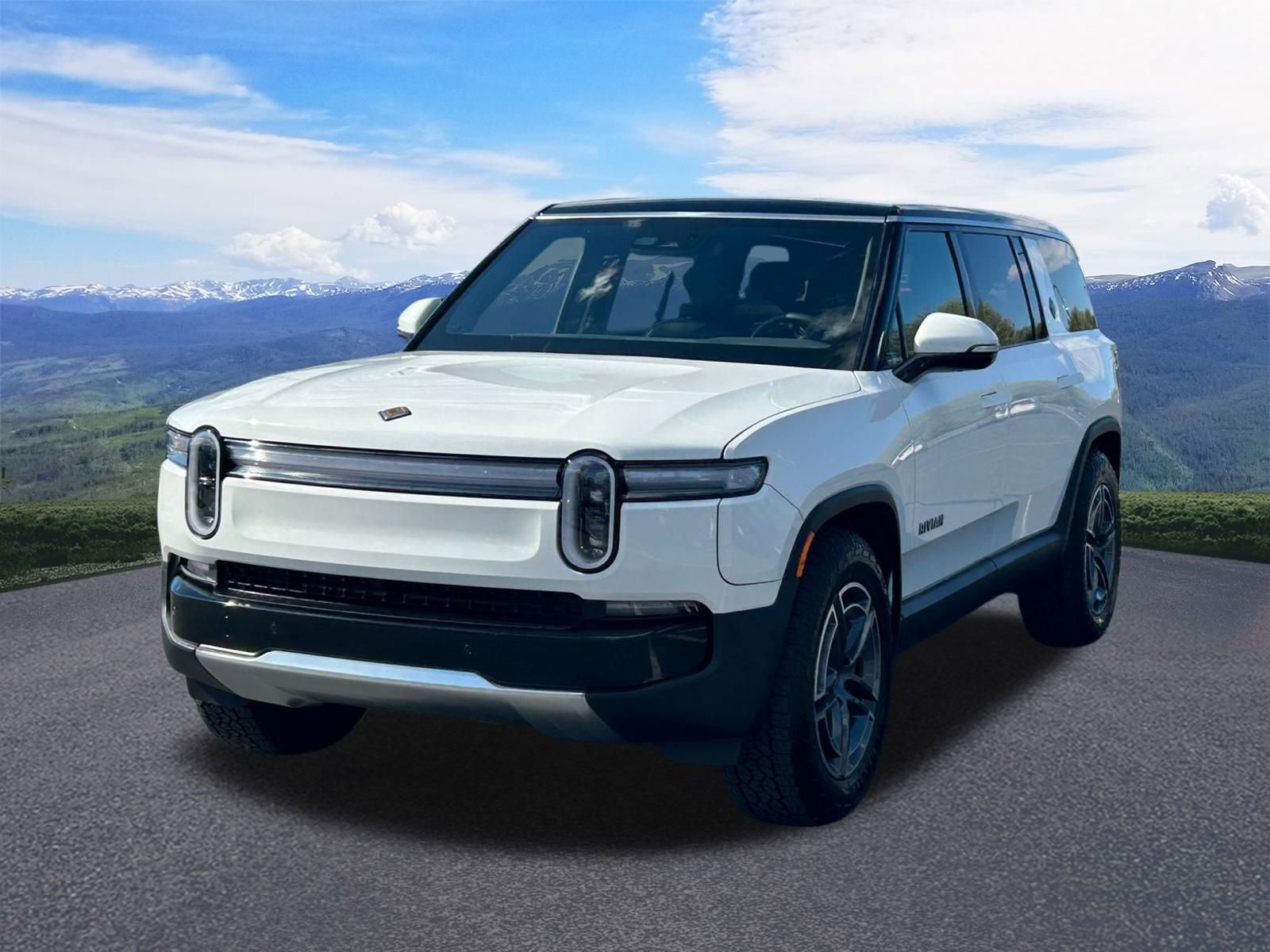 Used 2025 Rivian R1S Adventure