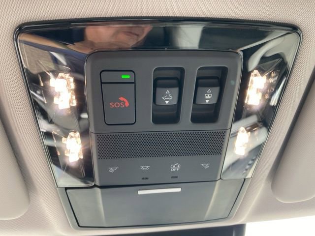 New 2025 Mitsubishi Outlander SE image 34